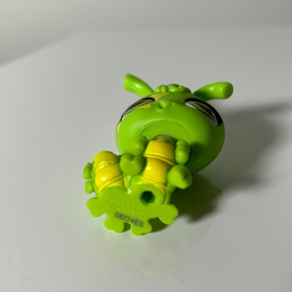 Littlest Pet Shop G7 Caterpillar #6 (OA2) - Picture 5 of 6